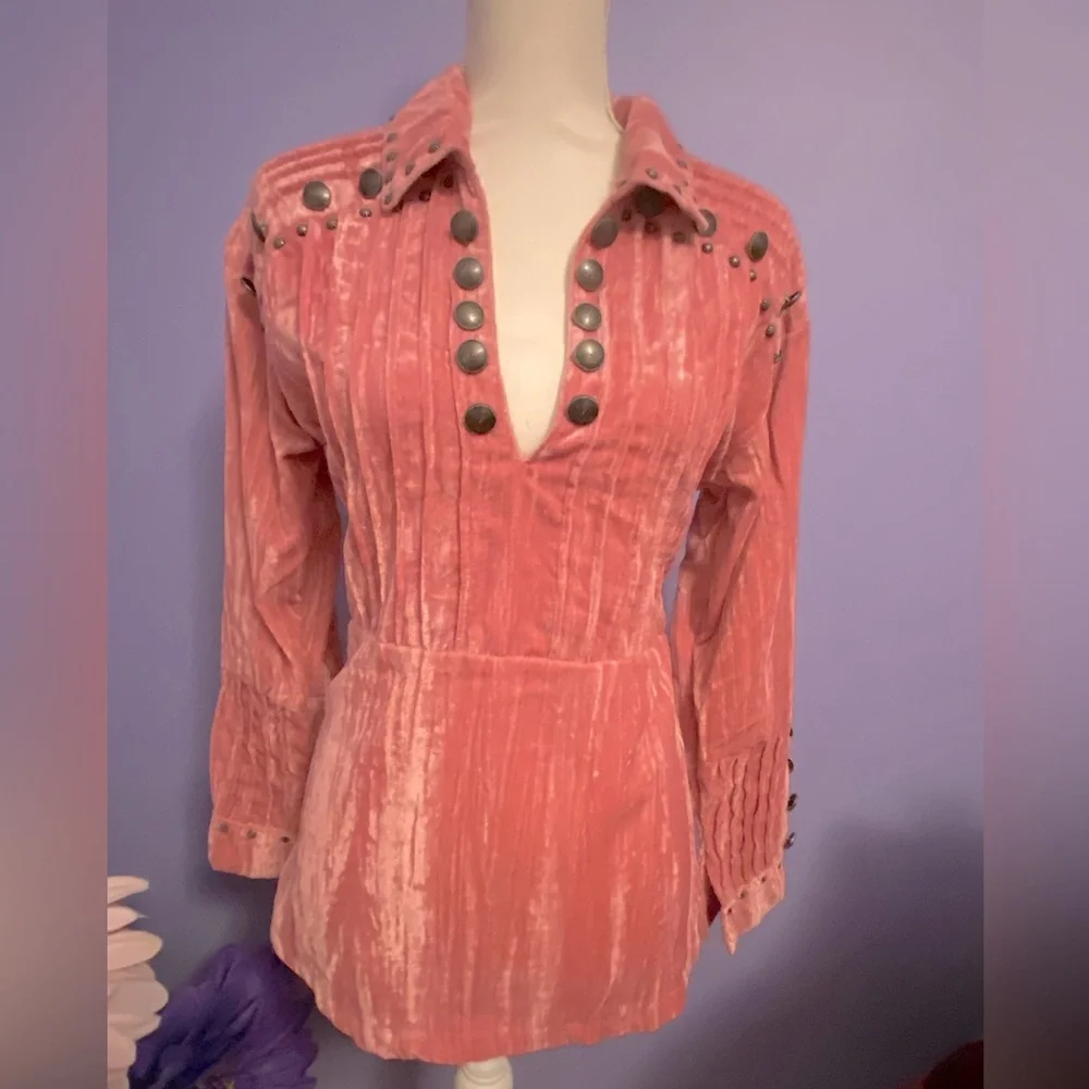 NEW Double D STYLE Unbranded-Pink Crushed Velvet Concho Ladies Small Top Blouse - Picture 8 of 8